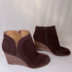 Lucky Brand Yimina women’s wedge booties, brown suede size 9.5